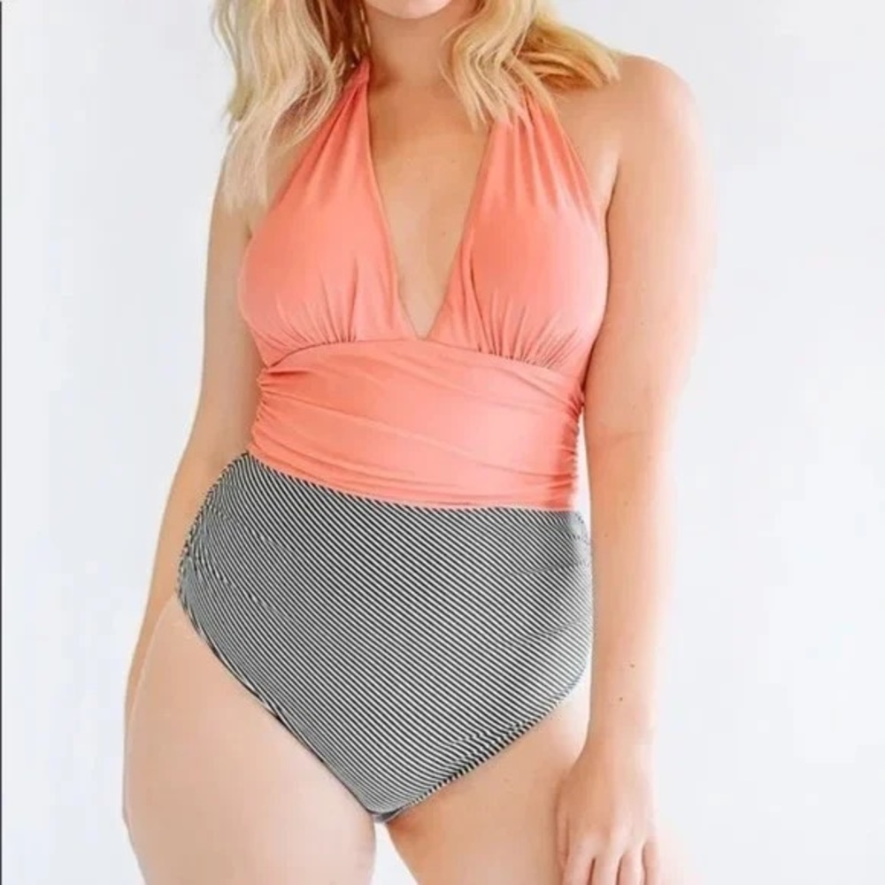 Cupshe Keeping You Accompanied Stripe One-Piece Halter Swimsuit Size XL Coral